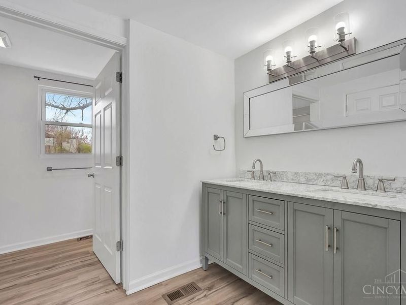 104 W Laird Street, Cleves, OH 45002 Photo 17