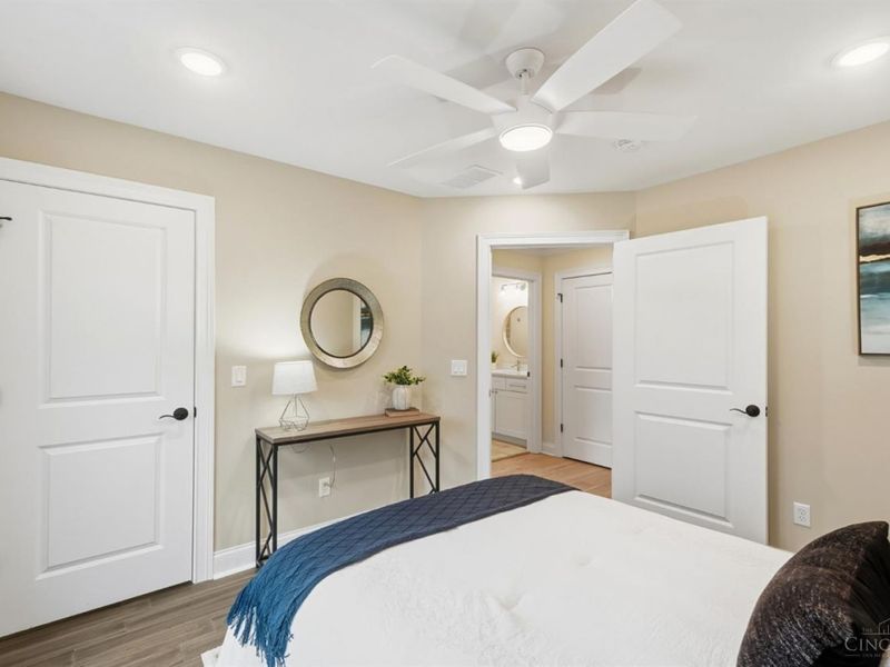 3847 Drake Avenue, Cincinnati, OH 45209 Photo 47