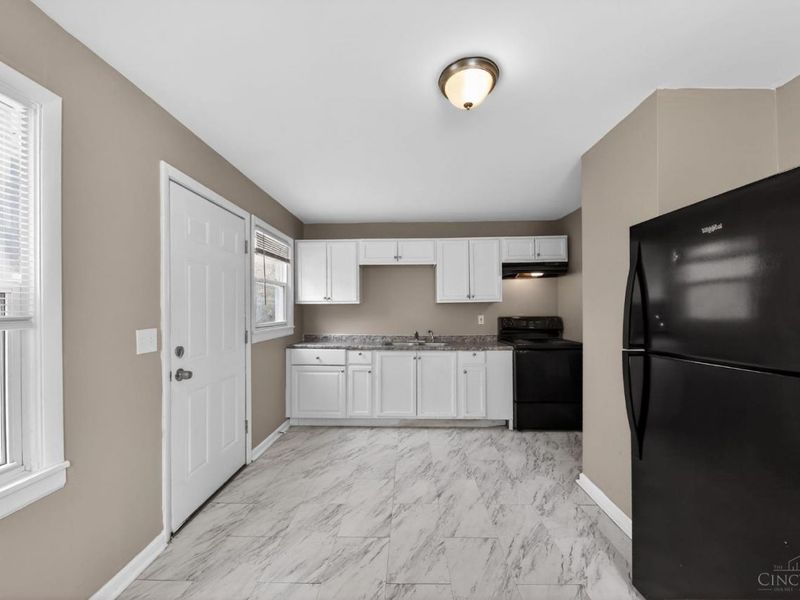 4438 Schulte Drive, Cincinnati, OH 45205 Photo 12