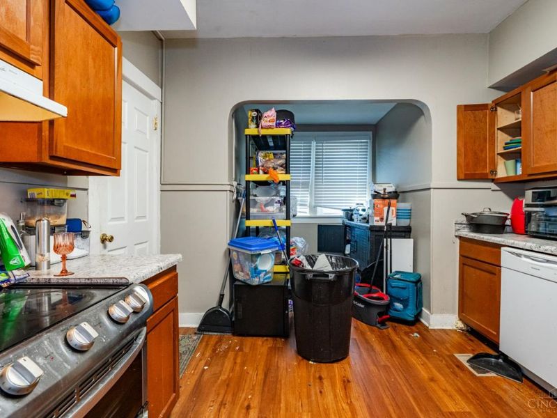 110 W Hudson Avenue, Dayton, OH 45405 Photo 5