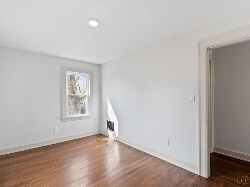 6975 Cambridge Avenue, Mariemont, OH 45227 Photo 17