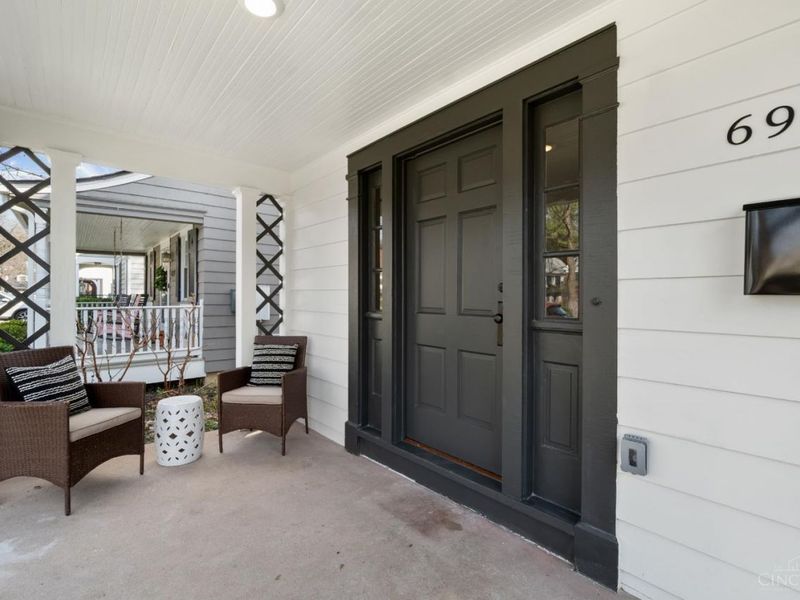 6975 Cambridge Avenue, Mariemont, OH 45227 Photo 4