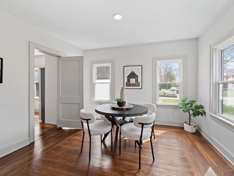 6975 Cambridge Avenue, Mariemont, OH 45227 Photo 9