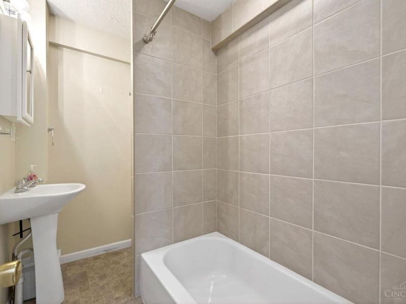 704 Seventeenth Avenue, Middletown, OH 45044 Photo 21