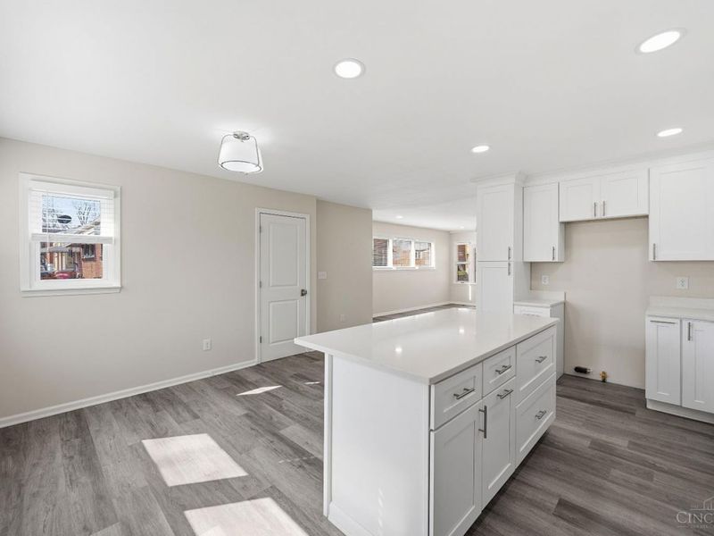 8474 Donna Lane, Sycamore Township, OH 45236 Photo 11