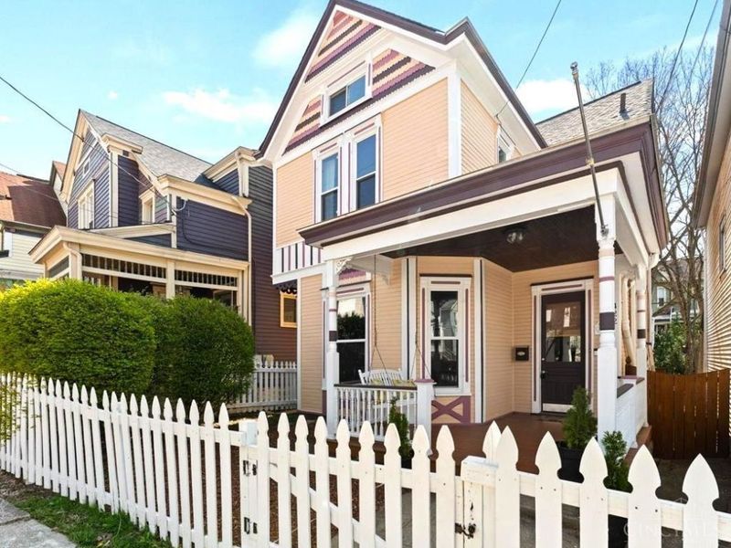 422 Stanley Avenue, Cincinnati, OH 45226 Photo 2