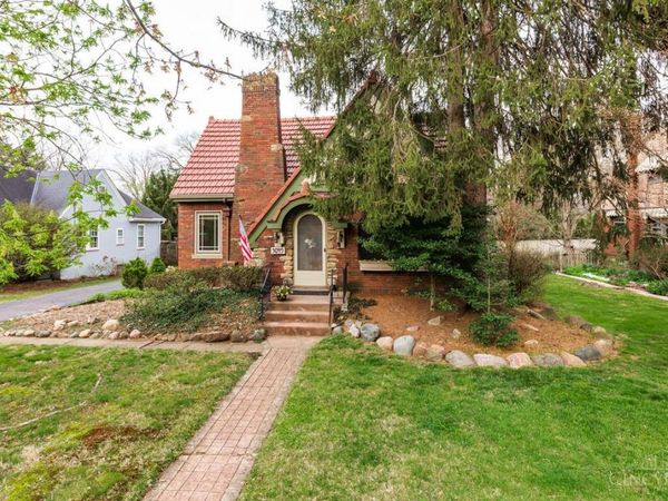 5049 W Eastwood Circle, Cincinnati, OH 45227