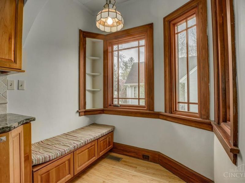 5049 W Eastwood Circle, Cincinnati, OH 45227 Photo 13