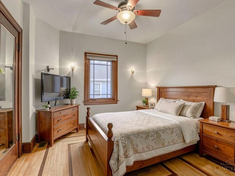 5049 W Eastwood Circle, Cincinnati, OH 45227 Photo 14