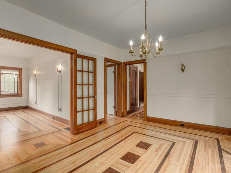 5049 W Eastwood Circle, Cincinnati, OH 45227 Photo 8