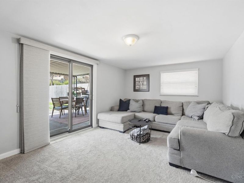 3301 Cresentview Lane, Green Township, OH 45248 Photo 13