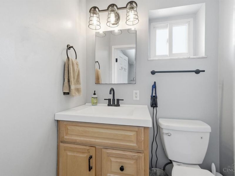 3301 Cresentview Lane, Green Township, OH 45248 Photo 15