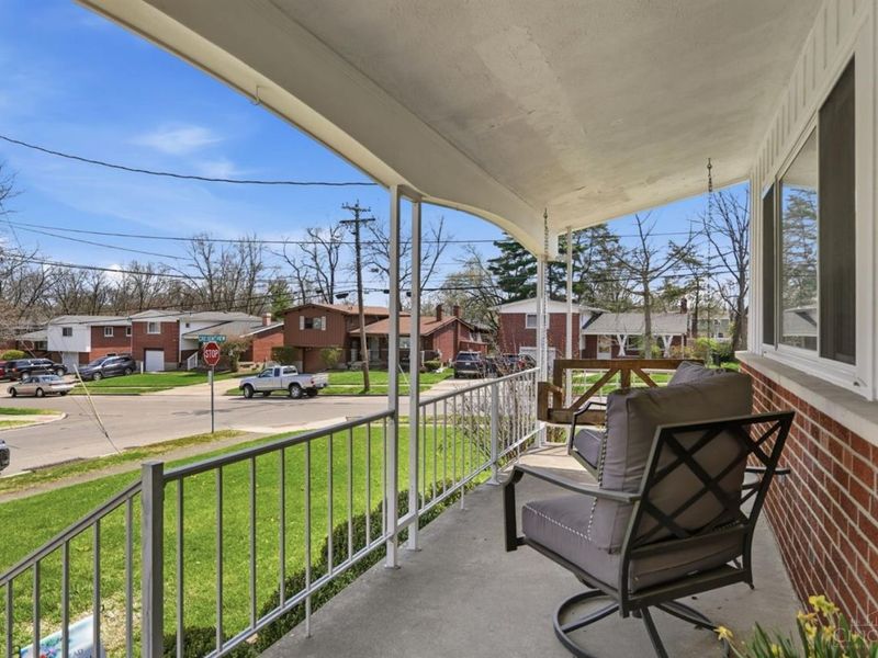 3301 Cresentview Lane, Green Township, OH 45248 Photo 3