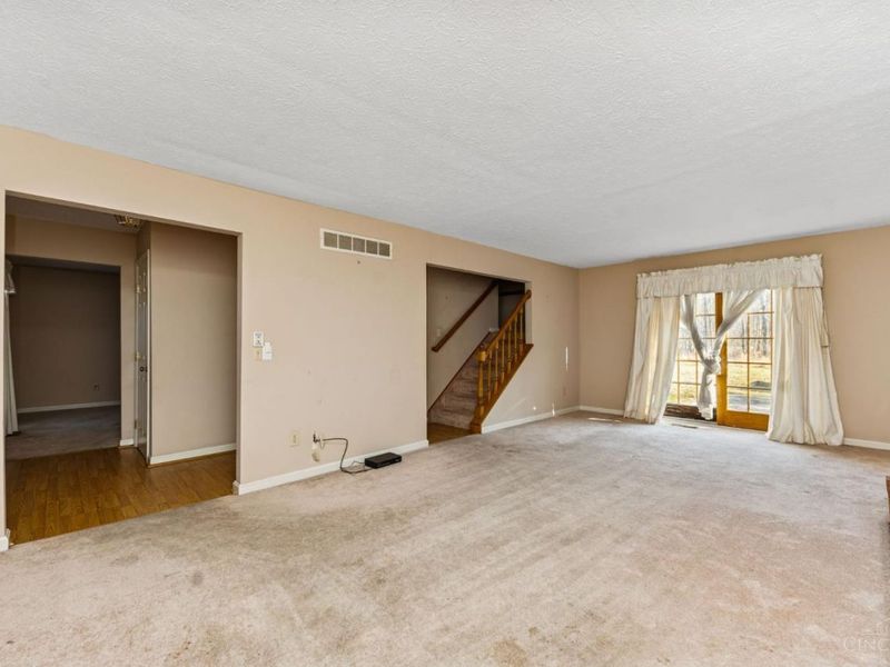 5885 Wade Road, Milford, OH 45150 Photo 8