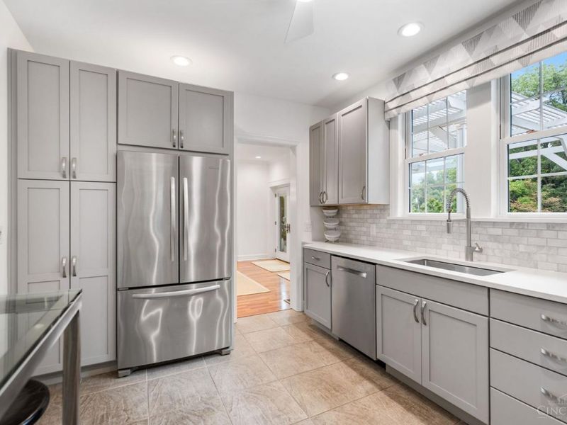 3246 Observatory Avenue, Cincinnati, OH 45208 Photo 27