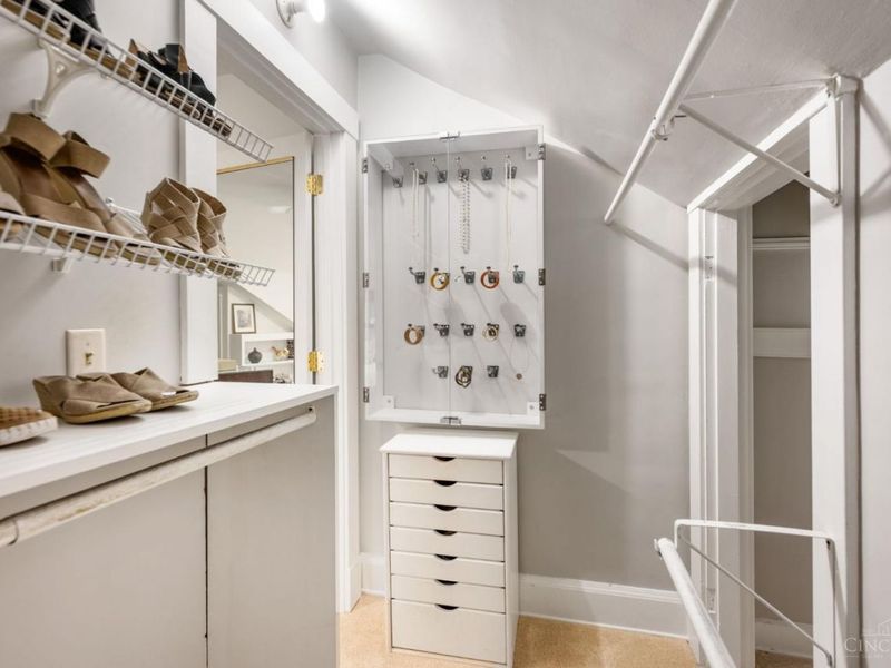 3246 Observatory Avenue, Cincinnati, OH 45208 Photo 44