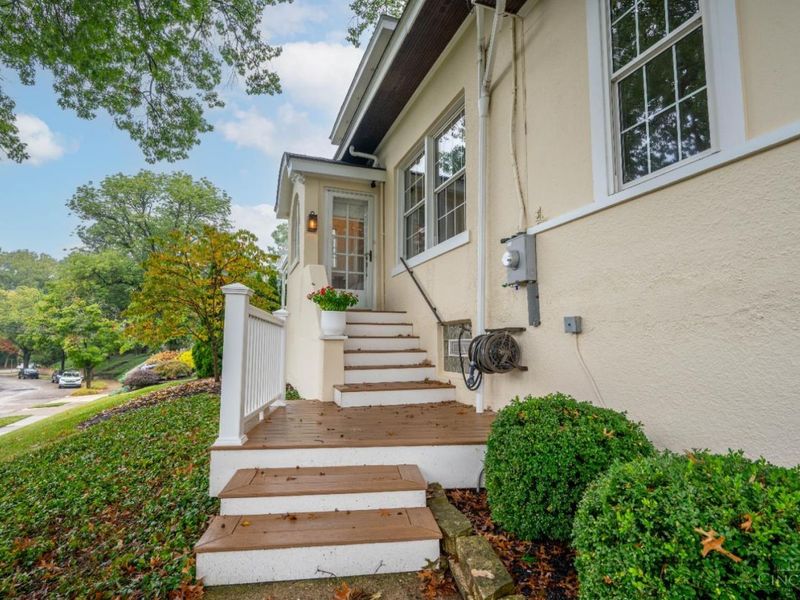 3246 Observatory Avenue, Cincinnati, OH 45208 Photo 5