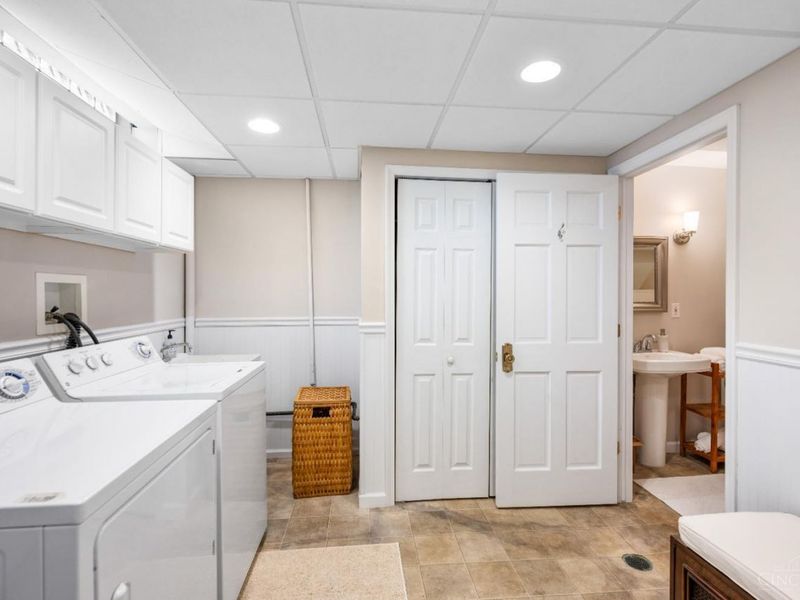 3246 Observatory Avenue, Cincinnati, OH 45208 Photo 57