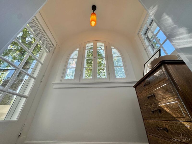 3246 Observatory Avenue, Cincinnati, OH 45208 Photo 9