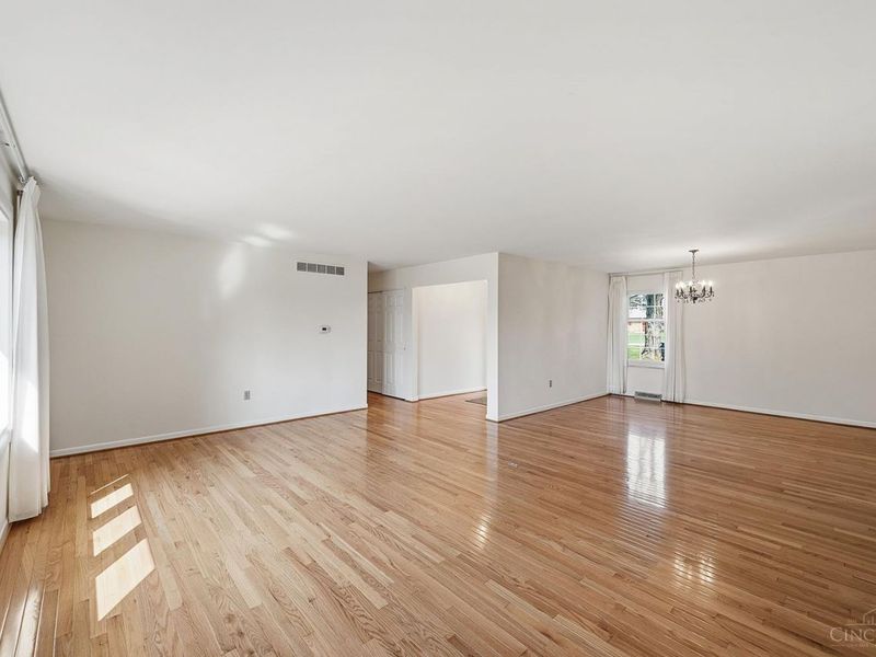 7999 Dimmick Road, West Chester, OH 45241 Photo 14