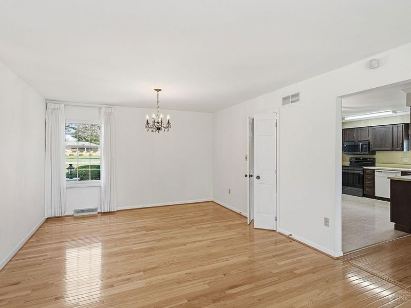 7999 Dimmick Road, West Chester, OH 45241 Photo 18