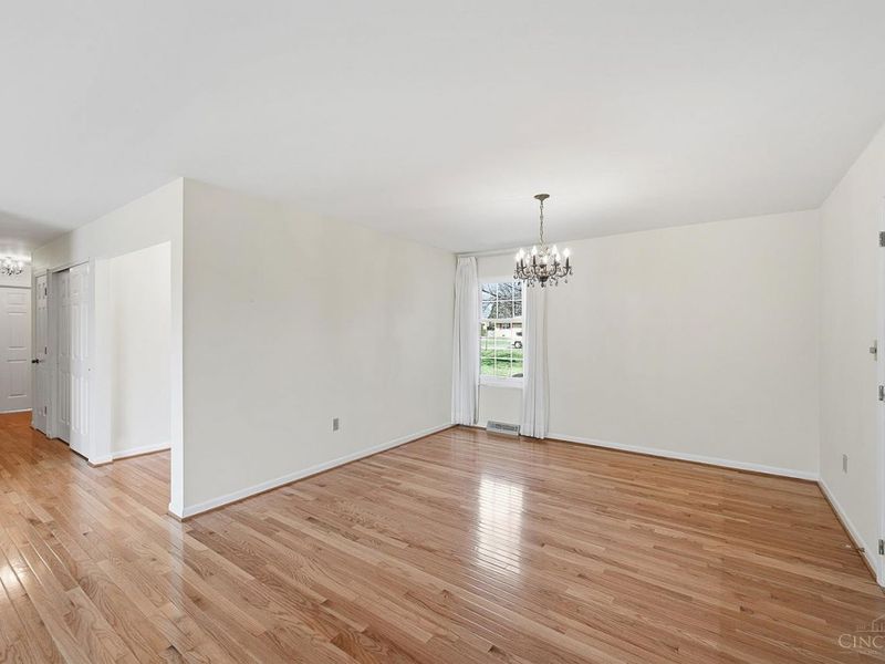 7999 Dimmick Road, West Chester, OH 45241 Photo 19