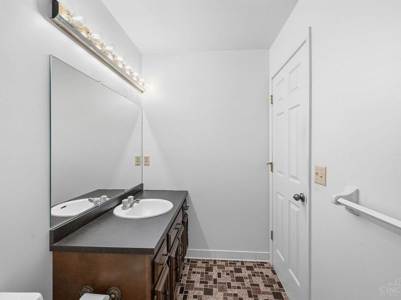 7999 Dimmick Road, West Chester, OH 45241 Photo 41