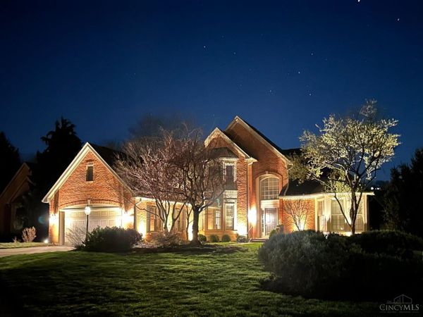 7721 Pine Isle Court, Newtown, OH 45244