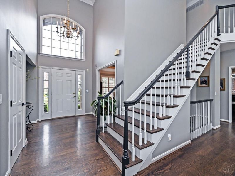 7721 Pine Isle Court, Newtown, OH 45244 Photo 4