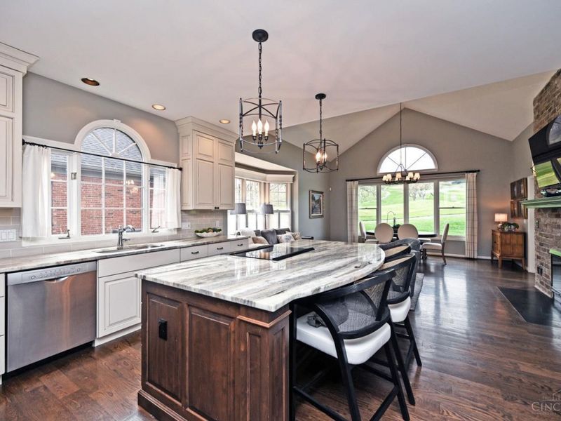 7721 Pine Isle Court, Newtown, OH 45244 Photo 9