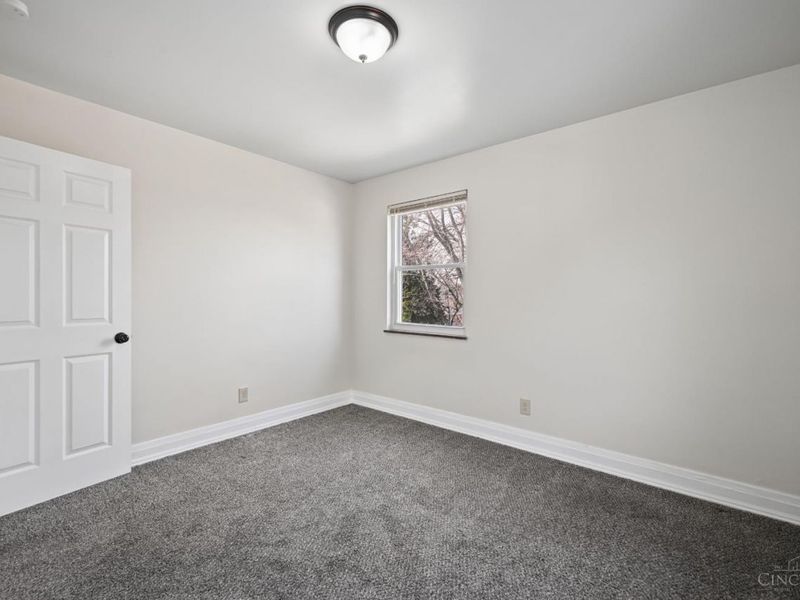 4052 Mcfarran Avenue, Cincinnati, OH 45211 Photo 14