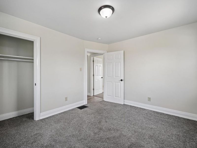 4052 Mcfarran Avenue, Cincinnati, OH 45211 Photo 15
