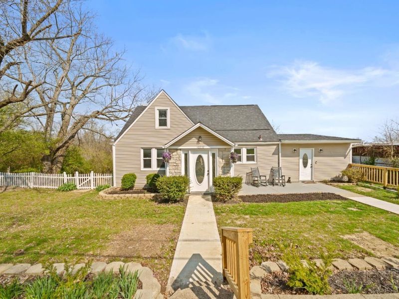 10232 Roppelt Road, Cincinnati, OH 45252 Photo 2