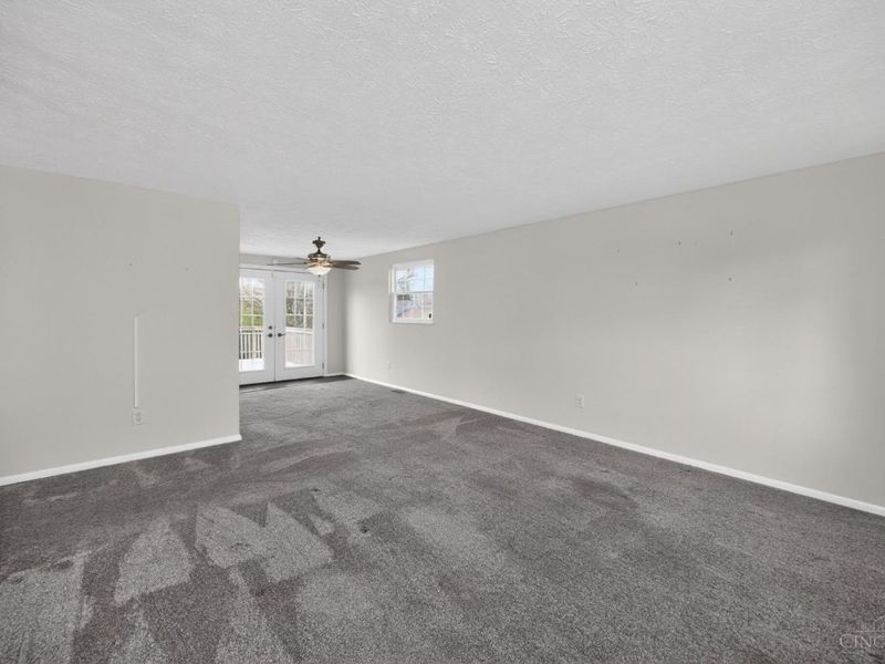 10225 Springknob Court, Colerain Township, OH 45251 Photo 11