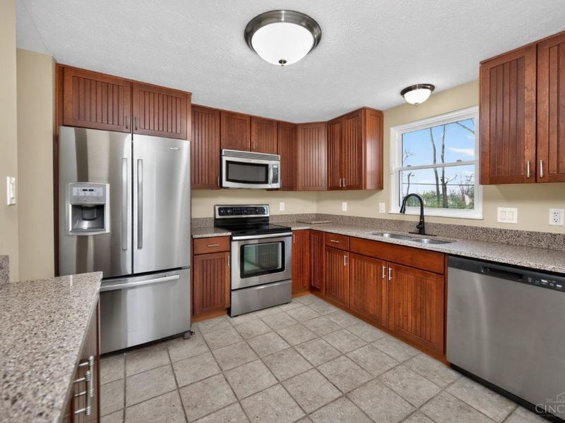 10225 Springknob Court, Colerain Township, OH 45251 Photo 21