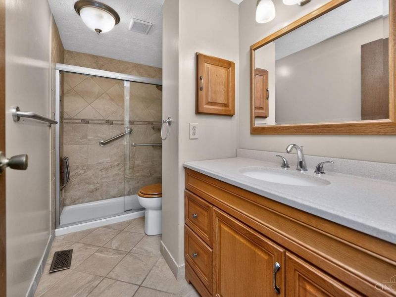 10225 Springknob Court, Colerain Township, OH 45251 Photo 22