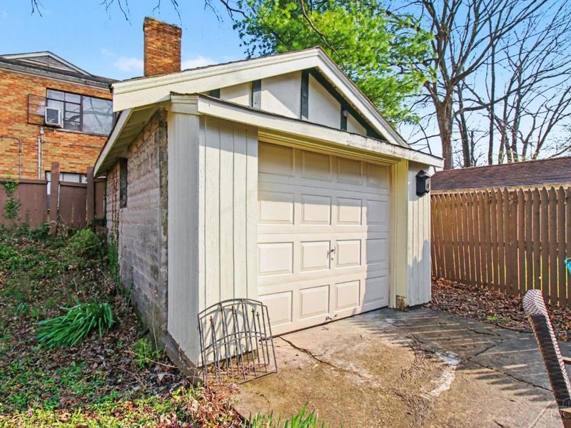 3058 Penrose Place, Cincinnati, OH 45211 Photo 32