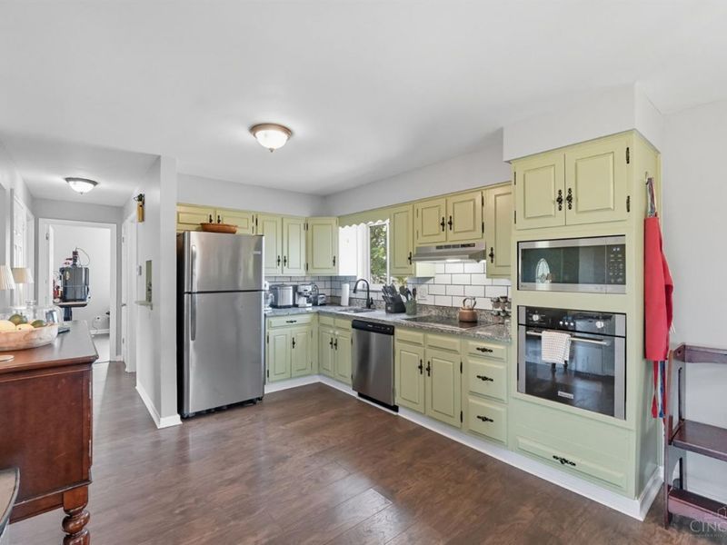 5563 Haft Road, Green Township, OH 45247 Photo 12