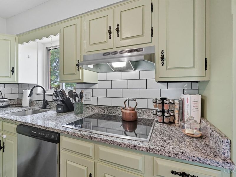 5563 Haft Road, Green Township, OH 45247 Photo 14