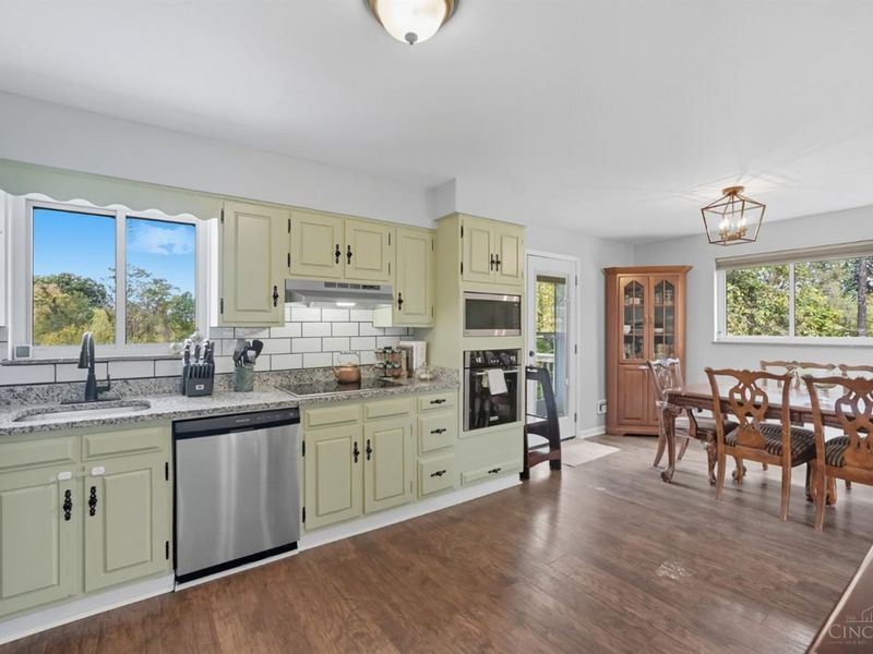 5563 Haft Road, Green Township, OH 45247 Photo 3