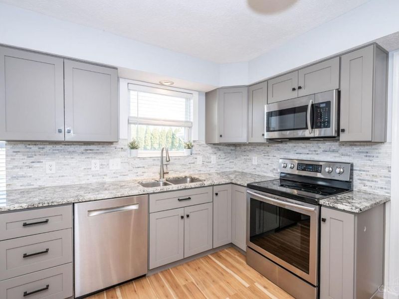 4888 Meadow Vista Court, Liberty Township, OH 45011 Photo 12