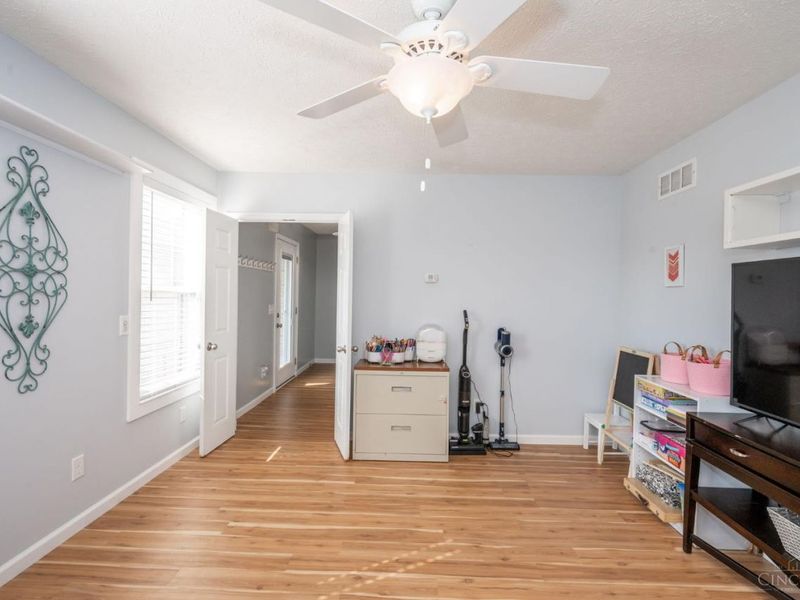 4888 Meadow Vista Court, Liberty Township, OH 45011 Photo 4