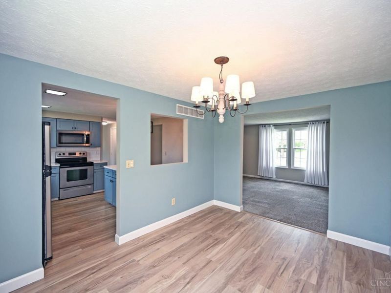 8878 Pembrooke Street, Maineville, OH 45039 Photo 11