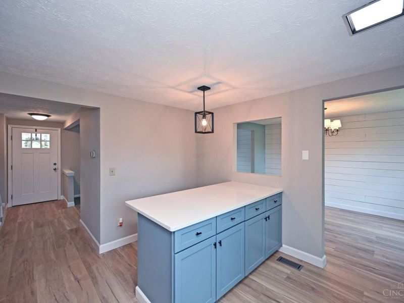 8878 Pembrooke Street, Maineville, OH 45039 Photo 13