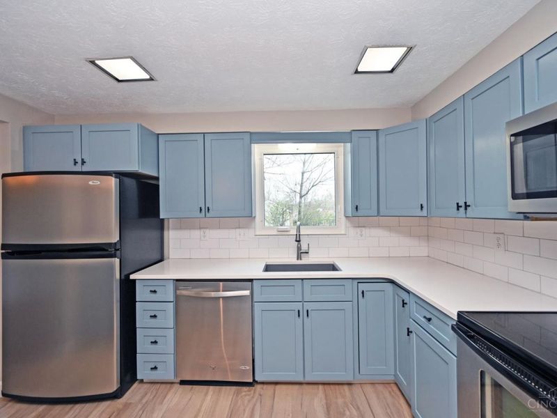 8878 Pembrooke Street, Maineville, OH 45039 Photo 15