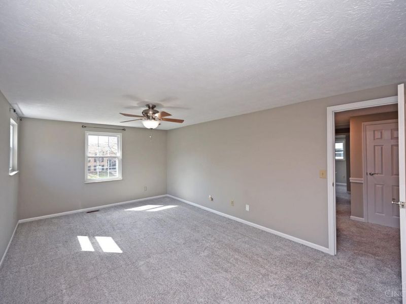 8878 Pembrooke Street, Maineville, OH 45039 Photo 22