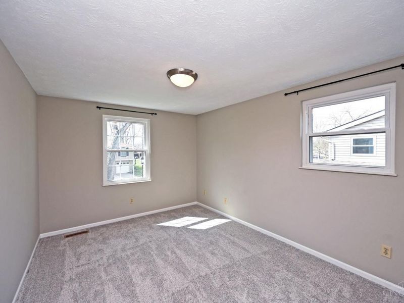 8878 Pembrooke Street, Maineville, OH 45039 Photo 32