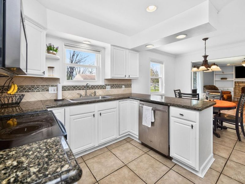 5573 Day Drive, Miami Twp, OH 45150 Photo 18