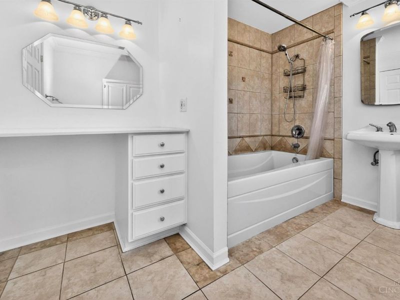 5573 Day Drive, Miami Twp, OH 45150 Photo 30