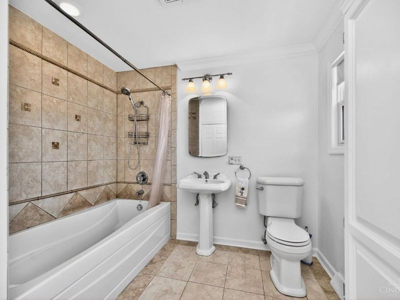 5573 Day Drive, Miami Twp, OH 45150 Photo 31